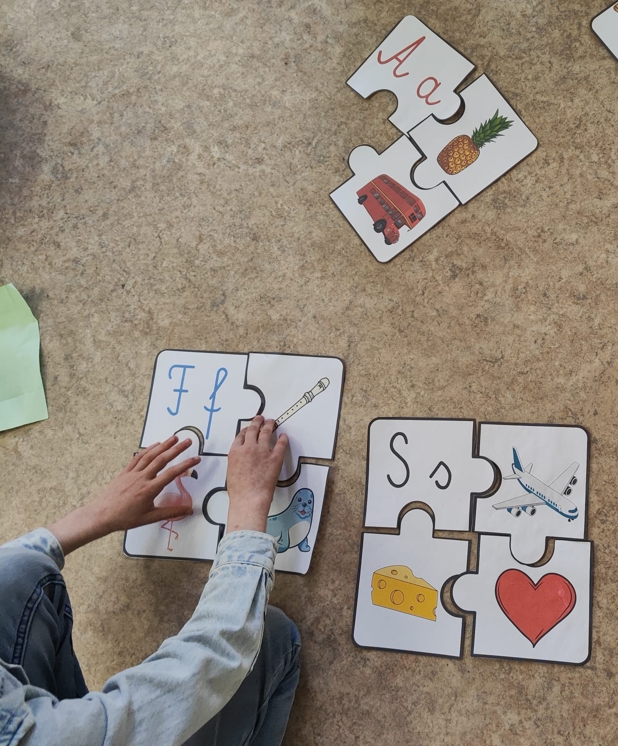 Alfabet - puzzle XL szkoła - Litery pisane - obrazek 3